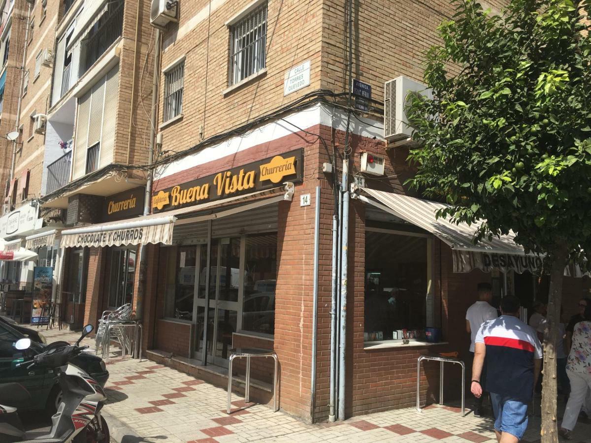 Piso Vacaciones En Familia O Amigos Lägenhet Málaga Exteriör bild